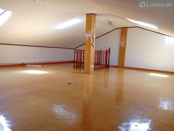 Moradia T4 para Venda em Algés, Linda-A-Velha e Cruz Quebrada-Dafundo