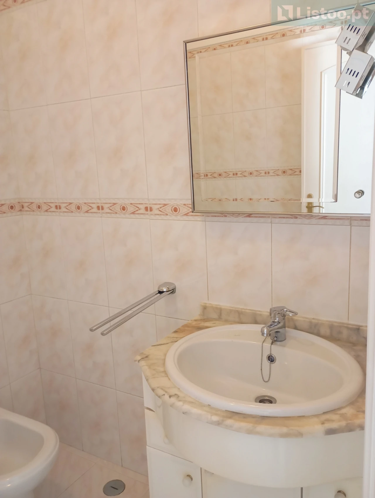 Moradia T4 para Venda em Algés, Linda-A-Velha e Cruz Quebrada-Dafundo Foto 17