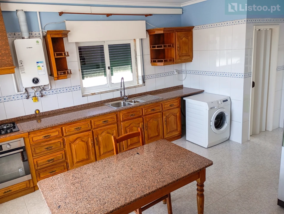 Moradia T4 para Venda em Algés, Linda-A-Velha e Cruz Quebrada-Dafundo Foto 14