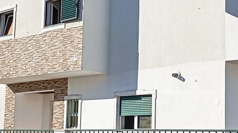 Moradia T4 para Venda em Algés, Linda-A-Velha e Cruz Quebrada-Dafundo