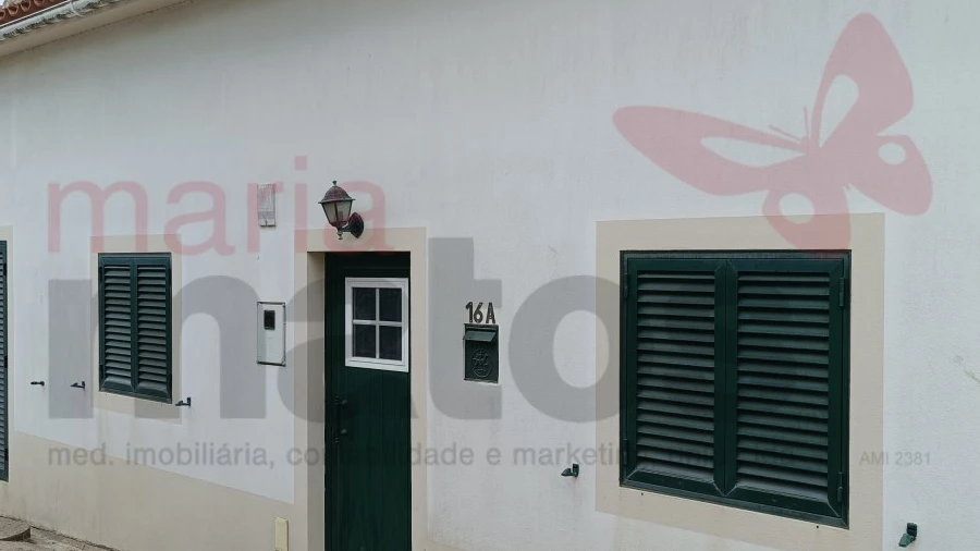 Moradia T3 para Arrendamento em Miragaia e Marteleira