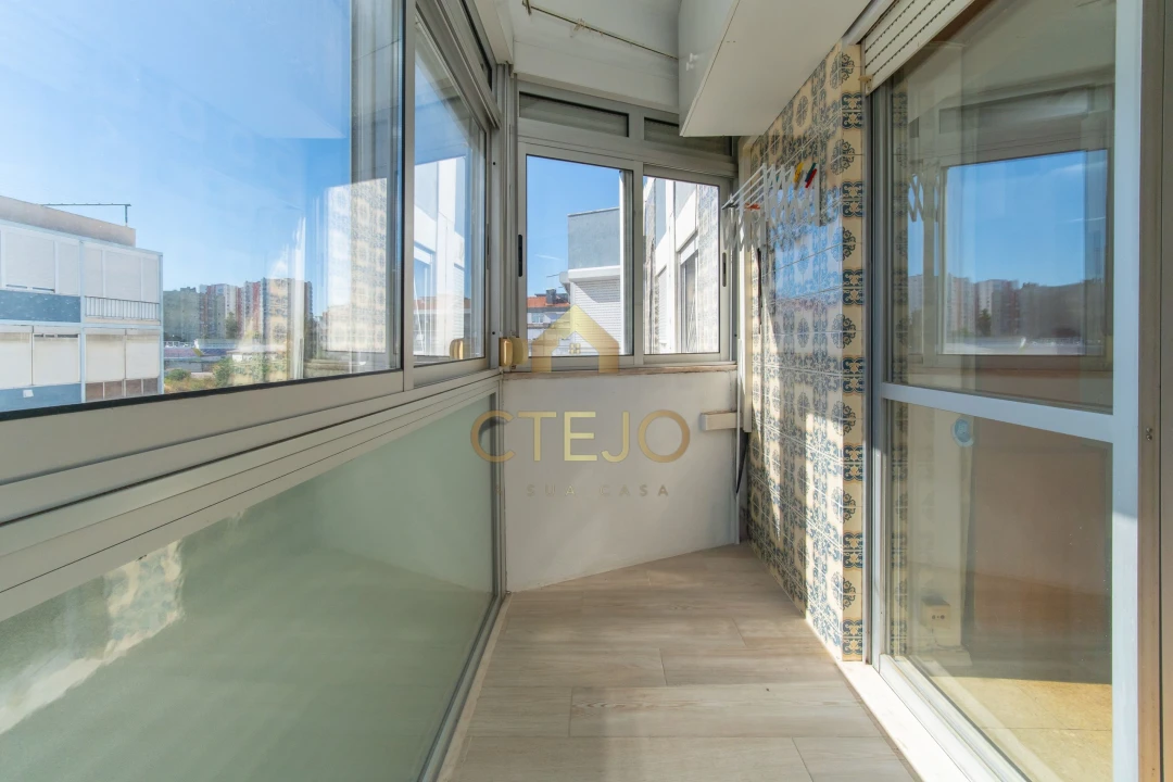 Apartamento T2 para Venda em Parque das Nações Foto 14
