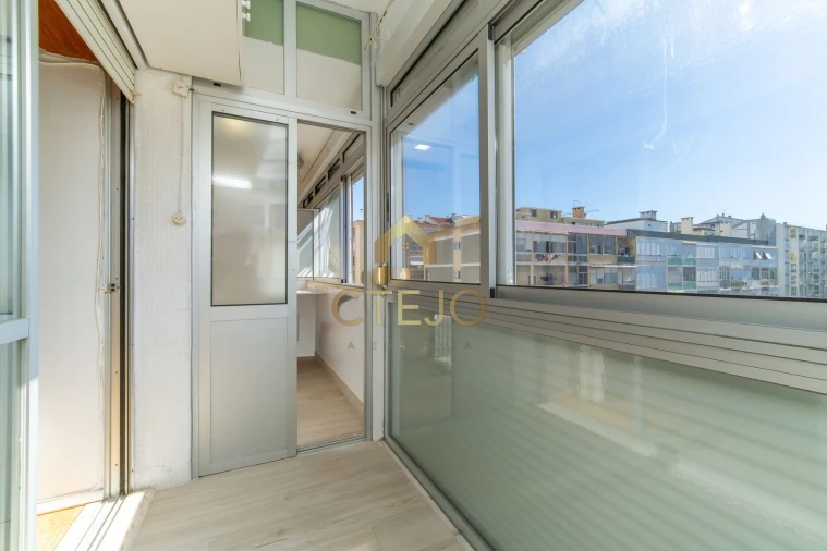 Apartamento T2 para Venda em Parque das Nações Foto 15