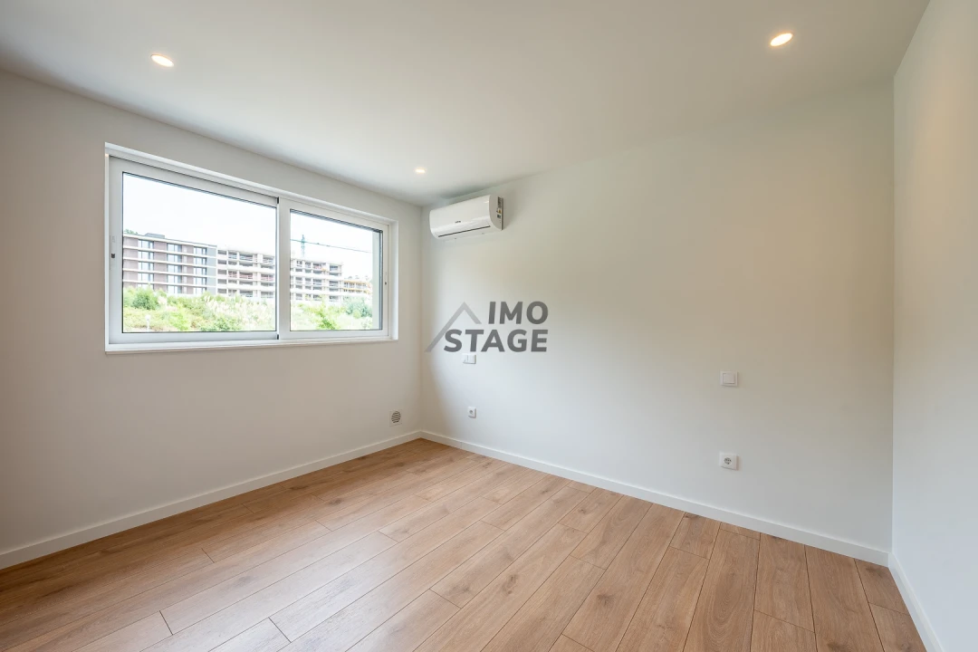 Apartamento T2 para Venda em Fânzeres e São Pedro da Cova Foto 5