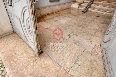 Apartamento T5 para Venda em Santo António