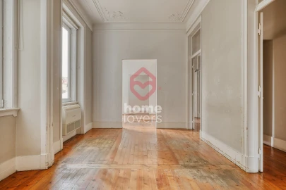 Apartamento T5 para Venda em Santo António