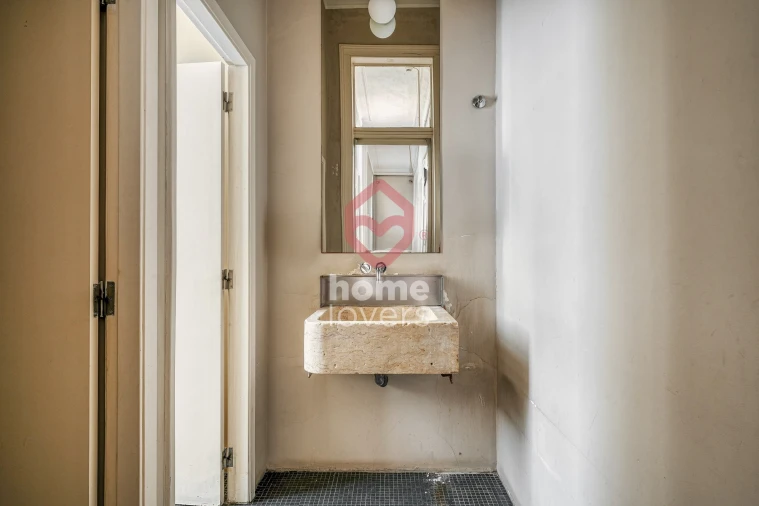 Apartamento T5 para Venda em Santo António Foto 11