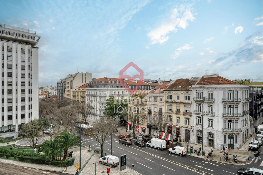 Apartamento T5 para Venda em Santo António Foto 2