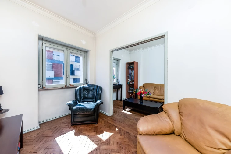 Apartamento T2 para Venda em Agualva e Mira-Sintra Foto 11