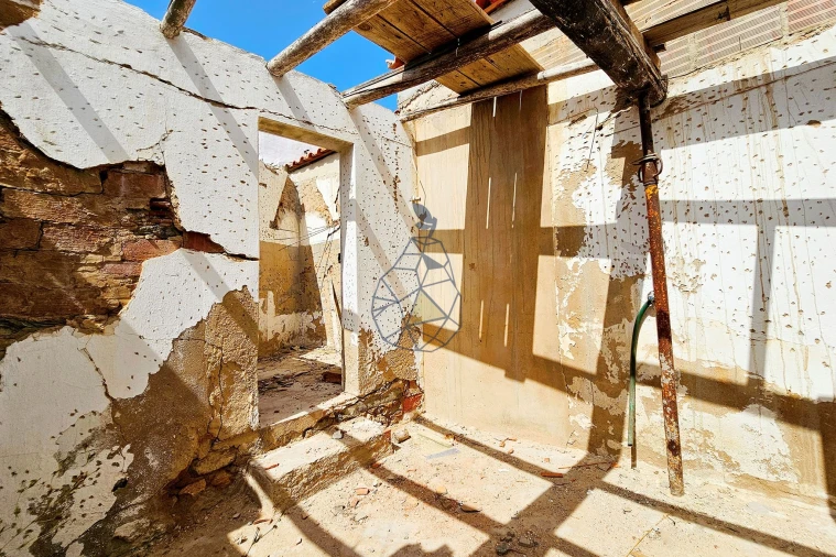 Terreno para Venda em Lagos (São Sebastião e Santa Maria) Foto 16