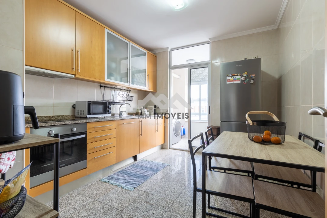 Apartamento T2 para Arrendamento em Rio Tinto Foto 6