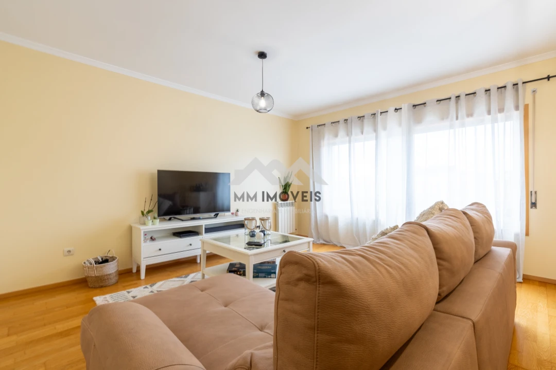 Apartamento T2 para Arrendamento em Rio Tinto Foto 29