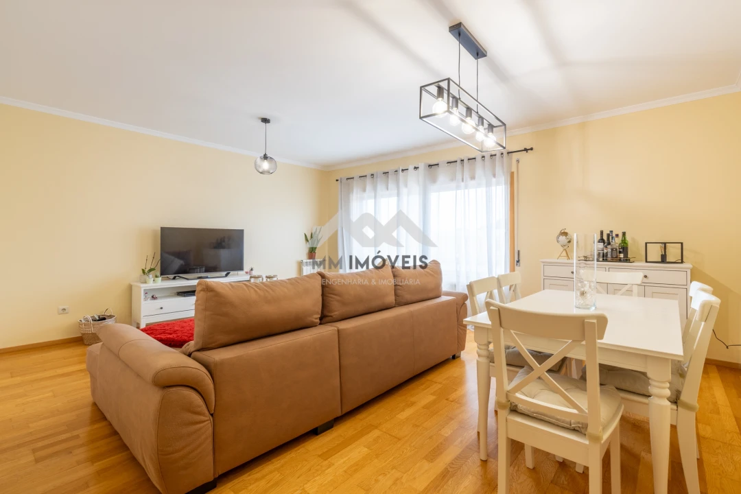 Apartamento T2 para Arrendamento em Rio Tinto Foto 3
