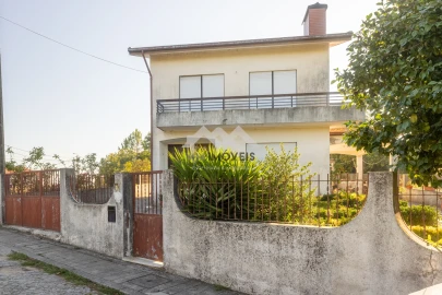 Moradia T4 para Venda em Aguas Santas