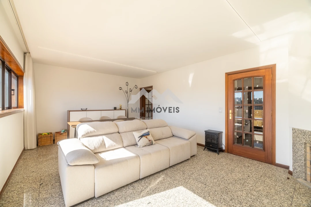 Apartamento T2 para Venda em Valadares Foto 8