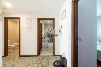 Apartamento T2 para Venda em Valadares