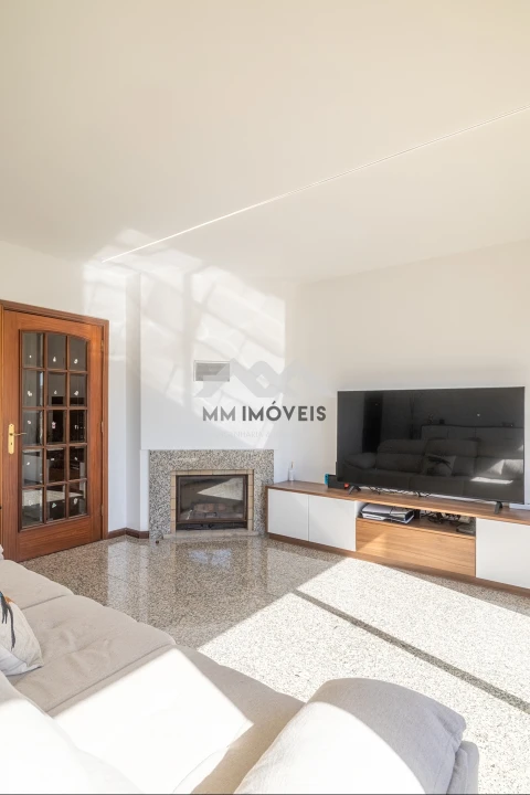 Apartamento T2 para Venda em Valadares