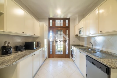 Apartamento T2 para Venda em Valadares
