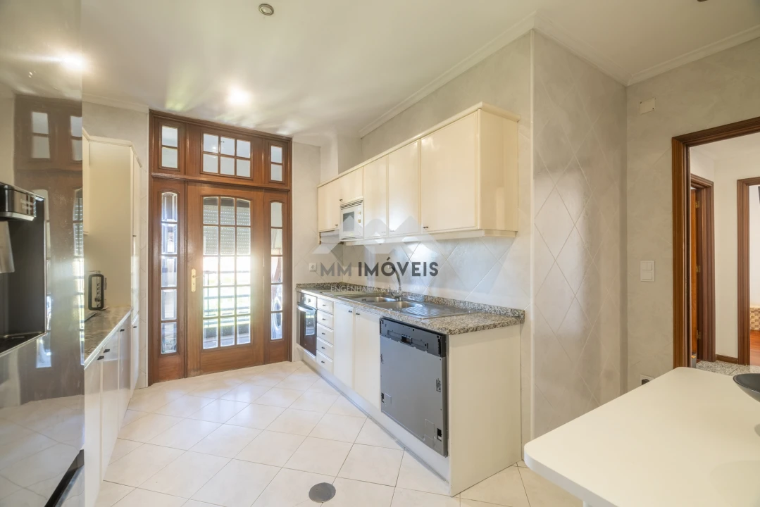 Apartamento T2 para Venda em Valadares Foto 4