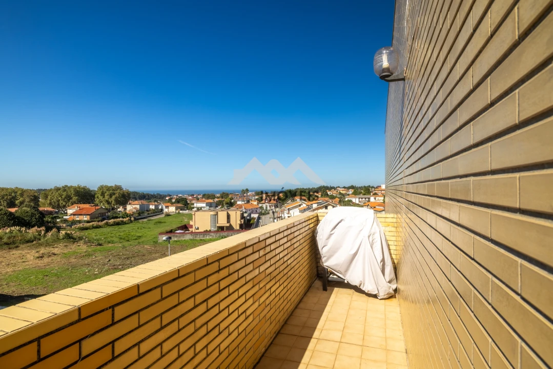 Apartamento T2 para Venda em Valadares Foto 17