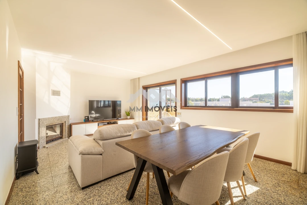 Apartamento T2 para Venda em Valadares Foto 2