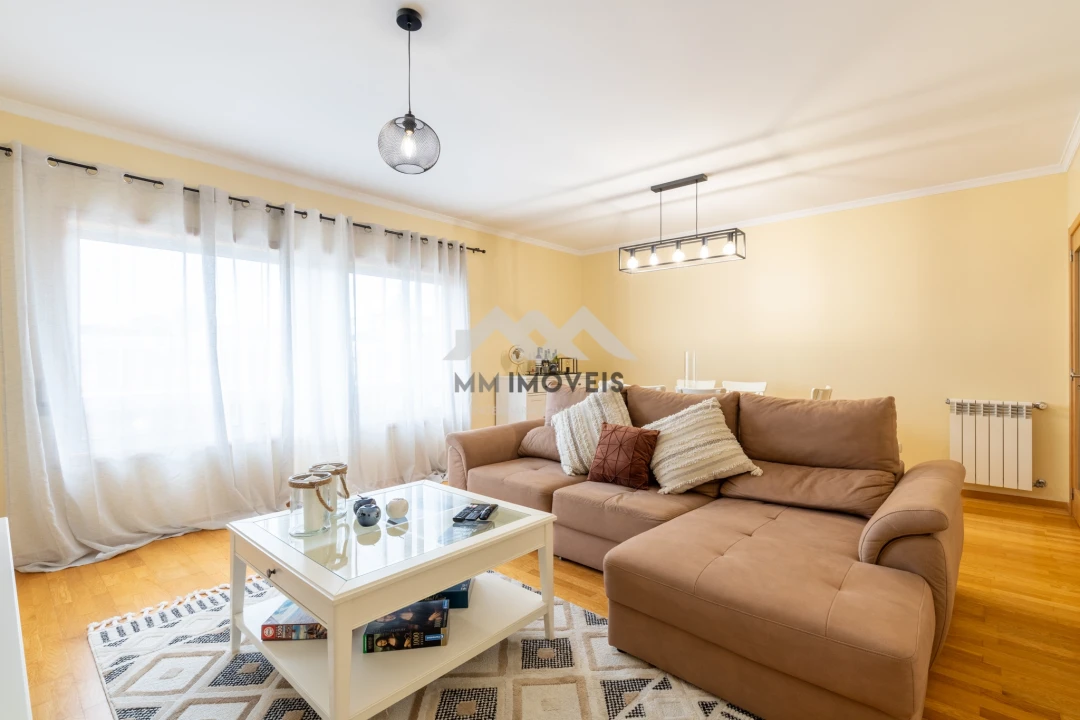 Apartamento T2 para Arrendamento em Rio Tinto Foto 4
