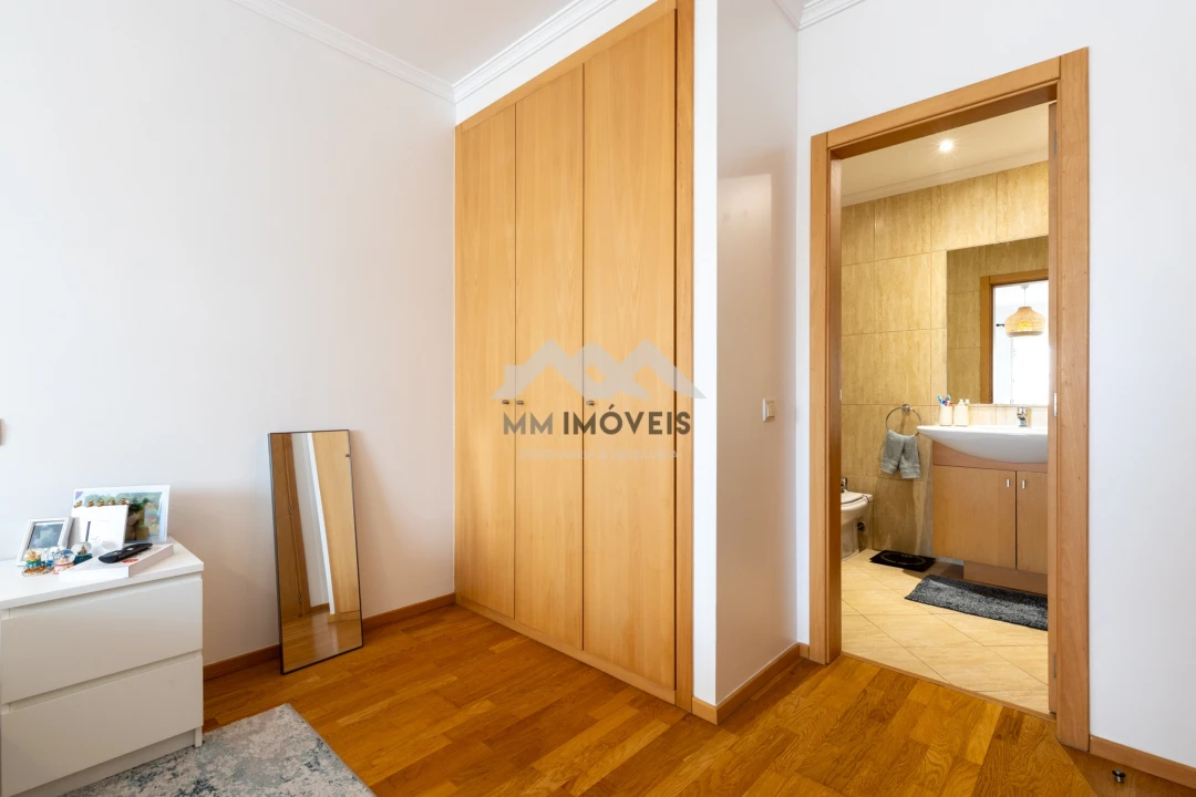 Apartamento T2 para Arrendamento em Rio Tinto Foto 8