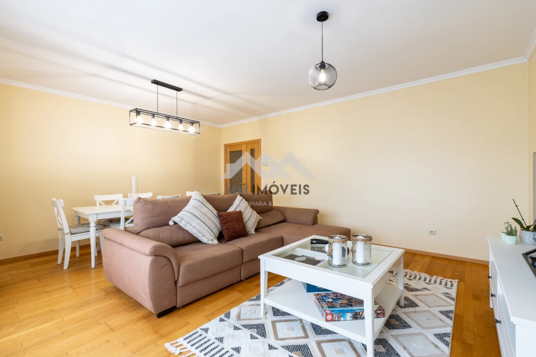 Apartamento T2 para Arrendamento em Rio Tinto Foto 13