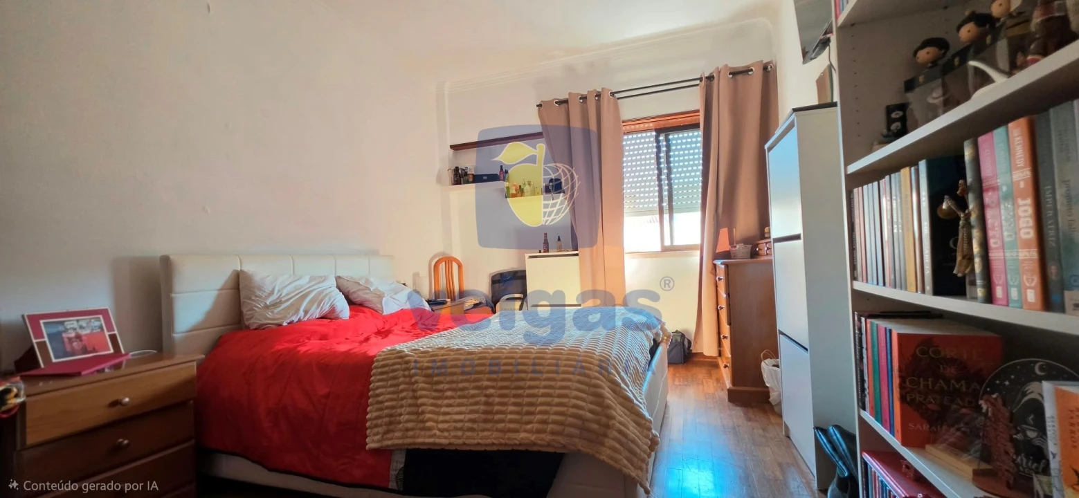 Apartamento T2 para Venda em Agualva e Mira-Sintra Foto 1