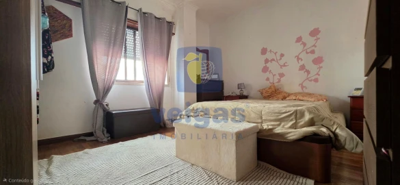 Apartamento T2 para Venda em Agualva e Mira-Sintra