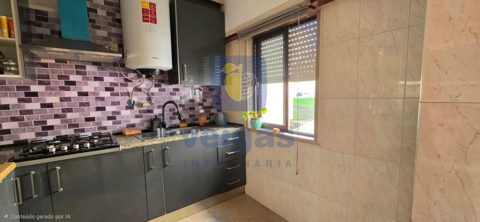 Apartamento T2 para Venda em Agualva e Mira-Sintra Foto 5