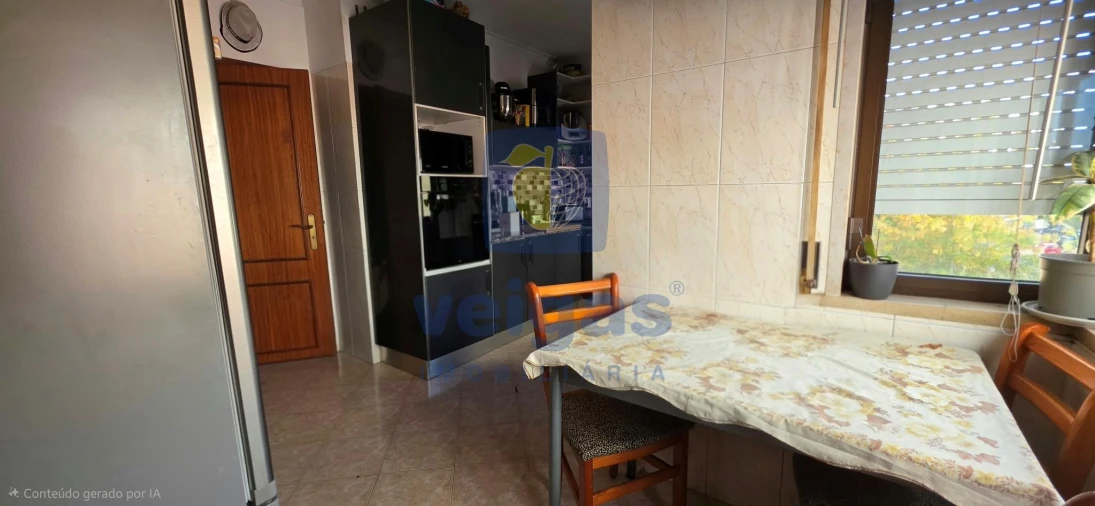 Apartamento T2 para Venda em Agualva e Mira-Sintra Foto 4