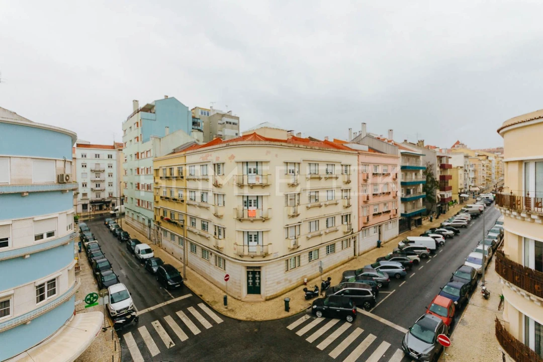 Apartamento T3 para Arrendamento em Areeiro Foto 8