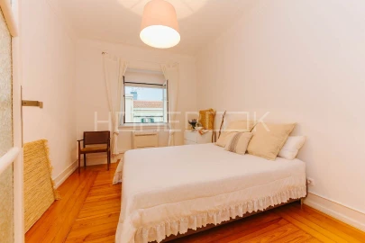 Apartamento T3 para Arrendamento em Areeiro