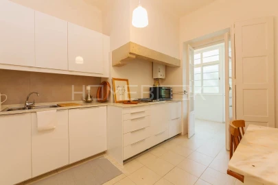 Apartamento T3 para Arrendamento em Areeiro