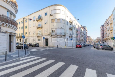 Apartamento T3 para Arrendamento em Areeiro