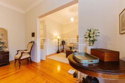 Apartamento T3 para Arrendamento em Areeiro