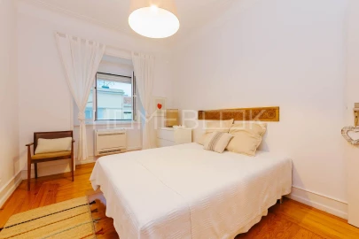 Apartamento T3 para Arrendamento em Areeiro