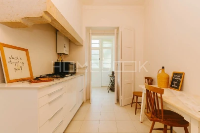 Apartamento T3 para Arrendamento em Areeiro