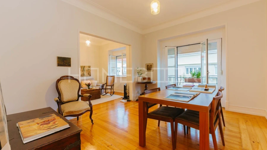 Apartamento T3 para Arrendamento em Areeiro