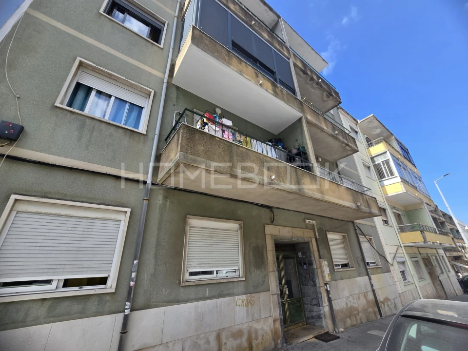 Apartamento T3 para Venda em Amora Foto 1