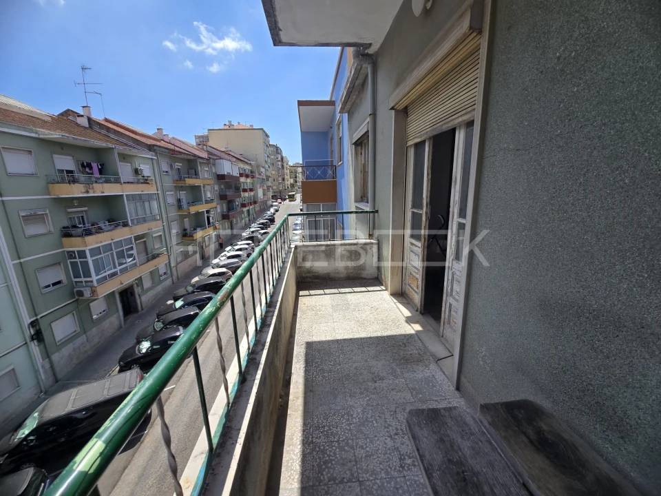 Apartamento T3 para Venda em Amora Foto 5