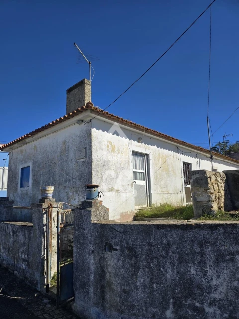 Moradia T1 para Venda em Fanhões