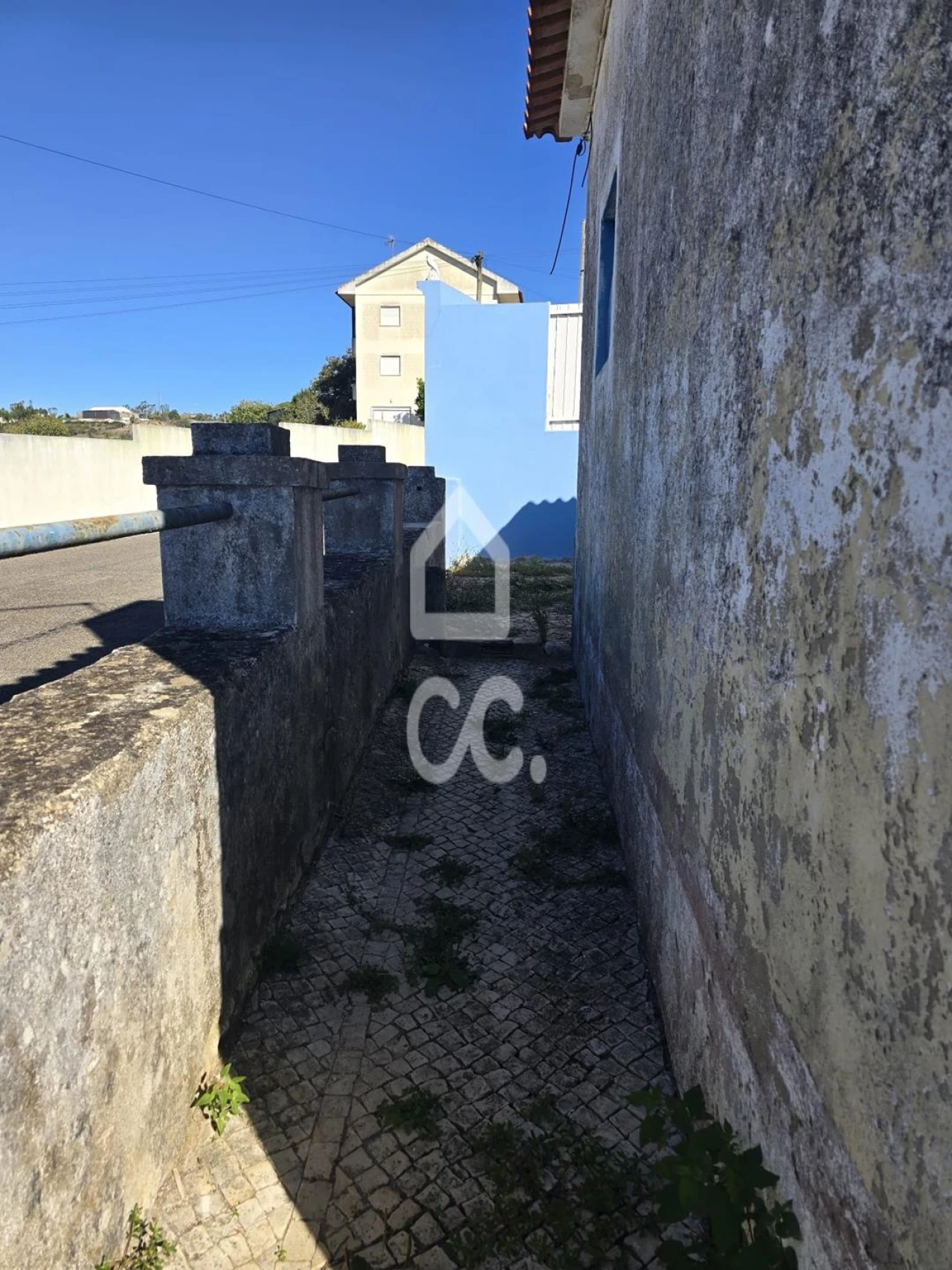 Moradia T1 para Venda em Fanhões Foto 18