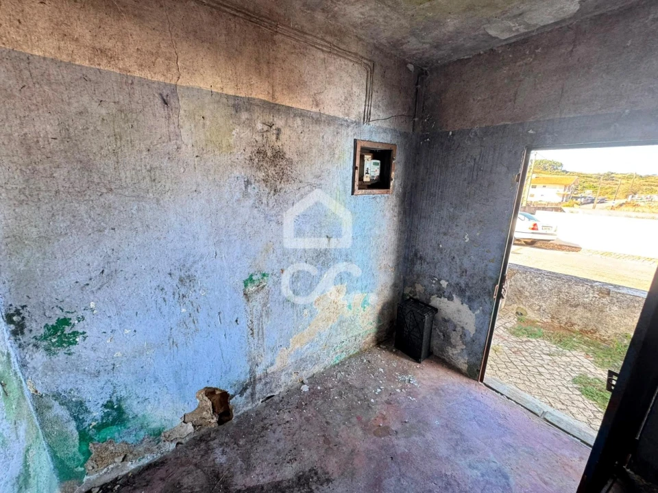 Moradia T1 para Venda em Fanhões Foto 21