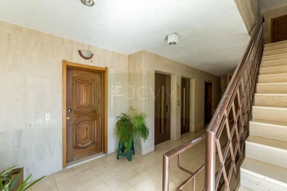 Apartamento T3 para Venda em Vila Cova da Lixa e Borba de Godim
