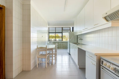 Apartamento T3 para Venda em Vila Cova da Lixa e Borba de Godim