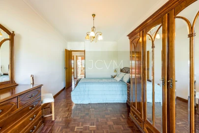 Apartamento T3 para Venda em Vila Cova da Lixa e Borba de Godim