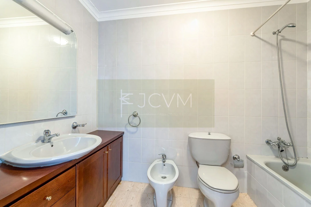 Apartamento T3 para Venda em Vila Cova da Lixa e Borba de Godim Foto 16
