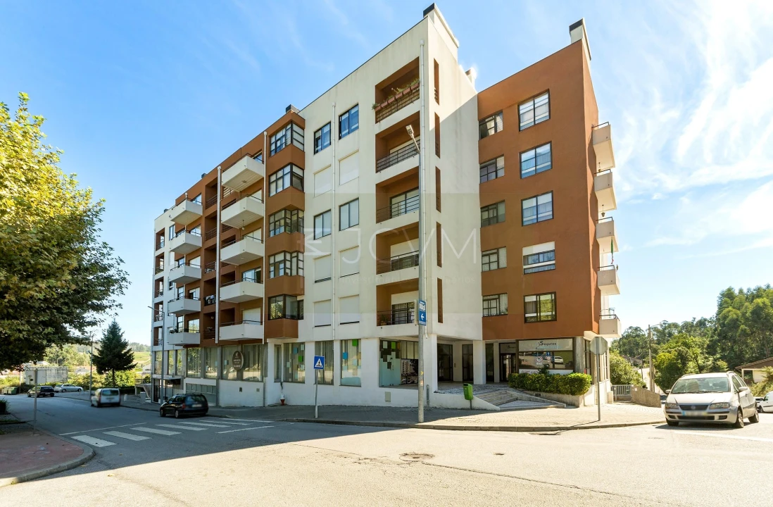 Apartamento T3 para Venda em Vila Cova da Lixa e Borba de Godim Foto 1